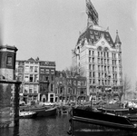 846785 Gezicht op het Witte Huis aan de Geldersekade te Rotterdam.